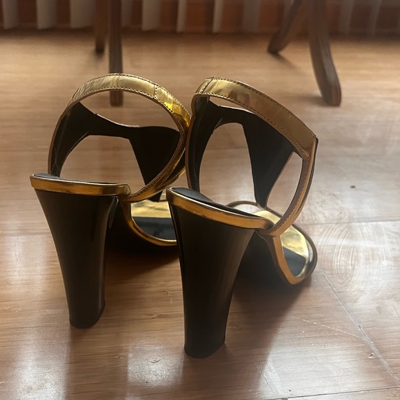 Gold Metallic Open Toe Heels Real Leather - Picture 2 of 4